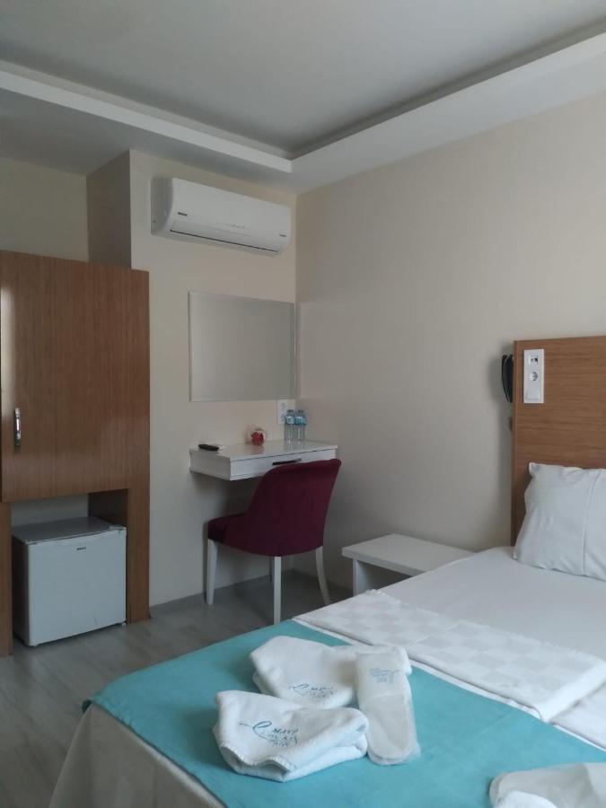 Mavi Liman Otel Чесме Екстериор снимка