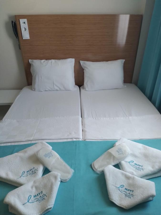 Mavi Liman Otel Чесме Екстериор снимка