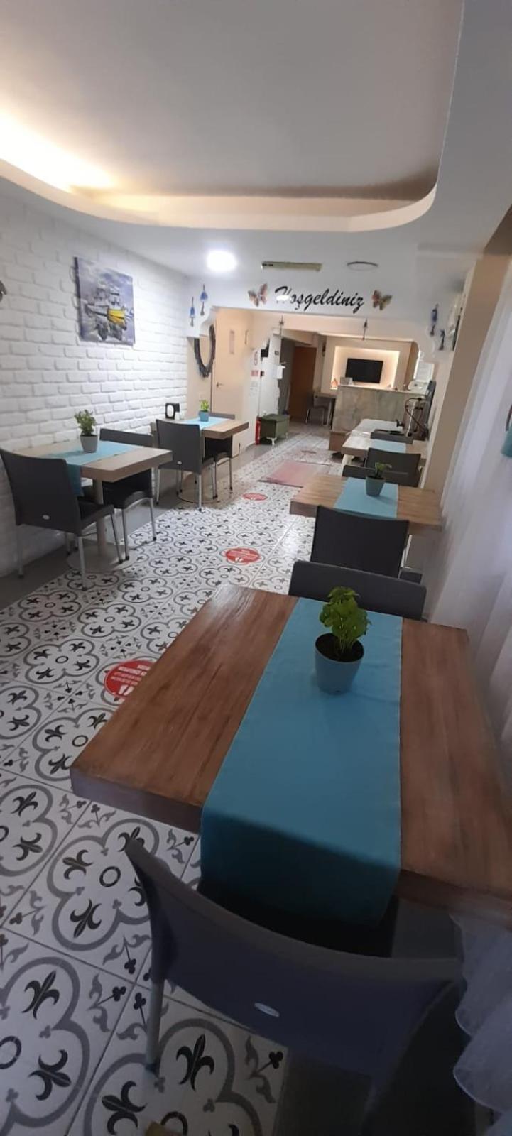 Mavi Liman Otel Чесме Екстериор снимка