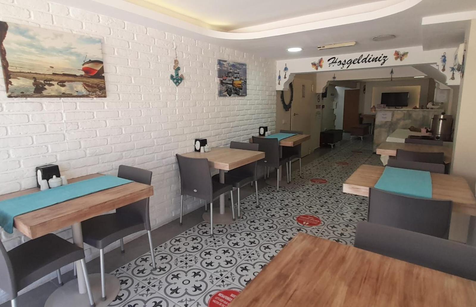 Mavi Liman Otel Чесме Екстериор снимка