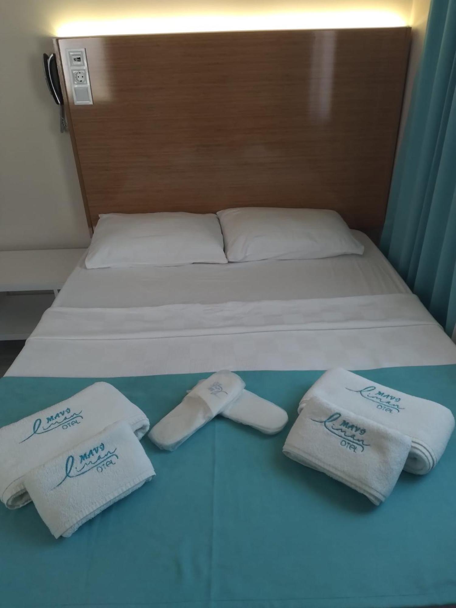 Mavi Liman Otel Чесме Екстериор снимка